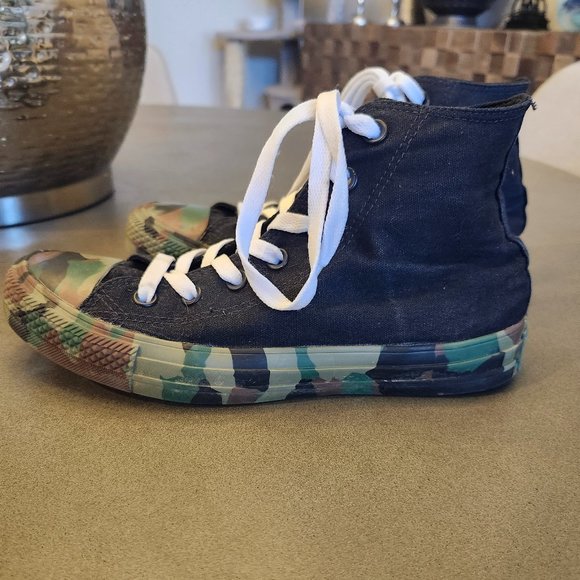 Converse Chuck Taylor All Star Black/Camo sneaker - Size 8 - Picture 4 of 9